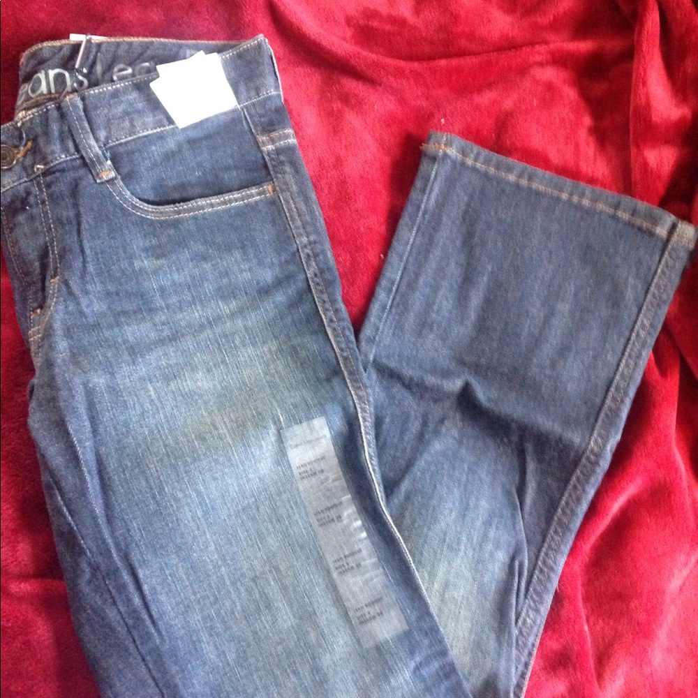 NWT Calvin Klein Jeans Size 2 Boot Cut